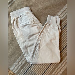 🏝️ GAP Joggers Neutral Cream ish Grey ish color size small S GUC